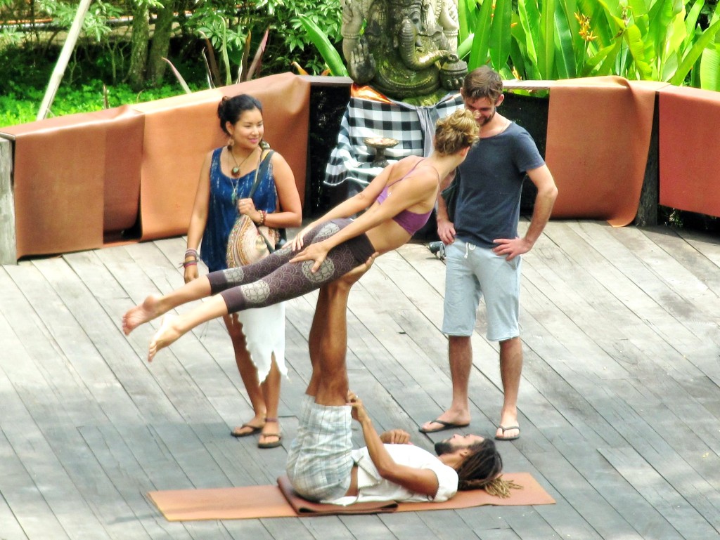 Acroyoga session